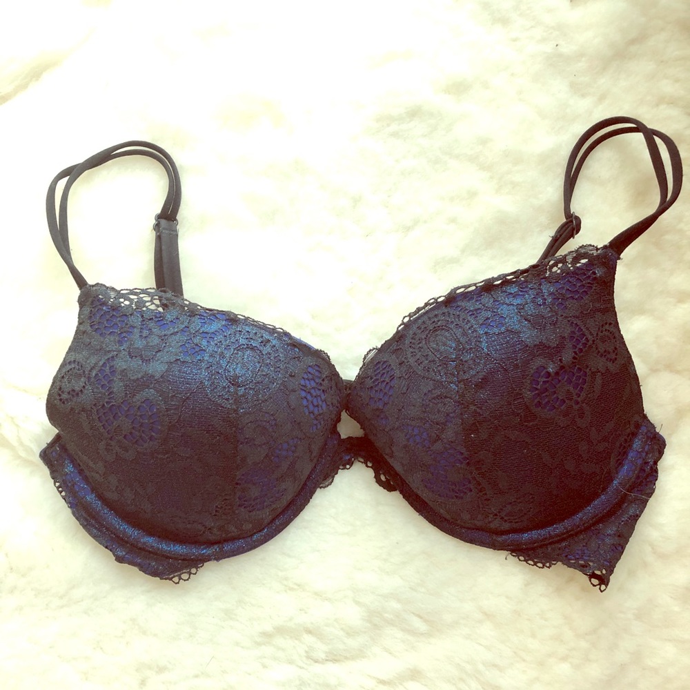 Victoria’s Secret Lace Very Sexy Push-Up Bra